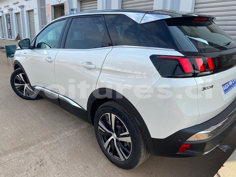 Sayi Na Hannu Peugeot 3008 White Mota In Abidjan A Abijan Voitures Ci