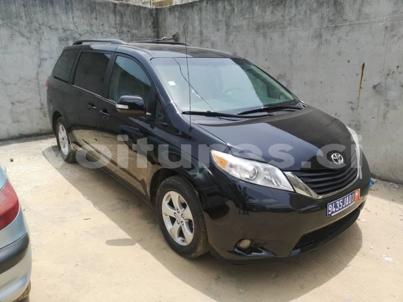 Big with watermark toyota sienna abidjan abidjan 10618