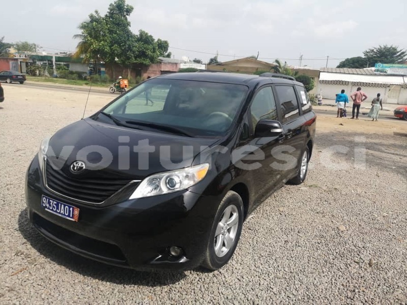 Big with watermark toyota sienna abidjan abidjan 10618