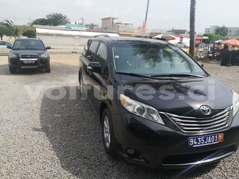 Big with watermark toyota sienna abidjan abidjan 10781