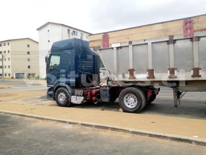 Big with watermark renault 30 abidjan abidjan 12362