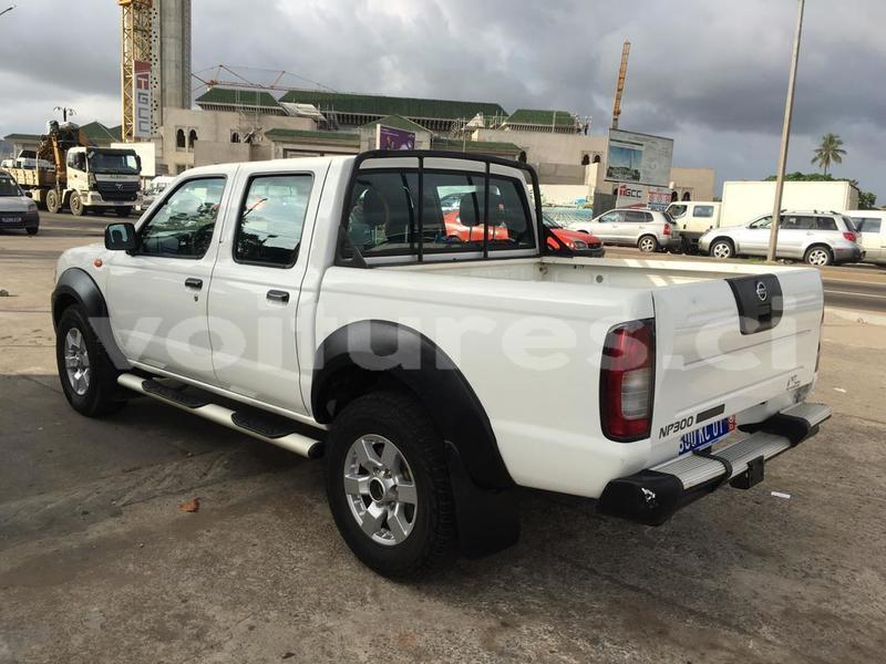 Big with watermark nissan hardbody abidjan abidjan 12646