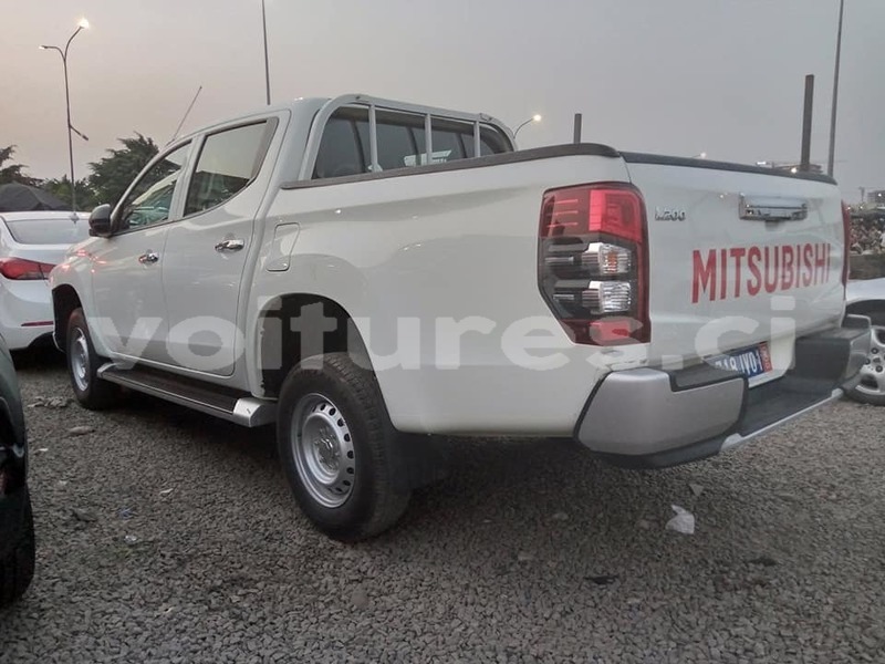 Big with watermark mitsubishi l200 abidjan abidjan 13571