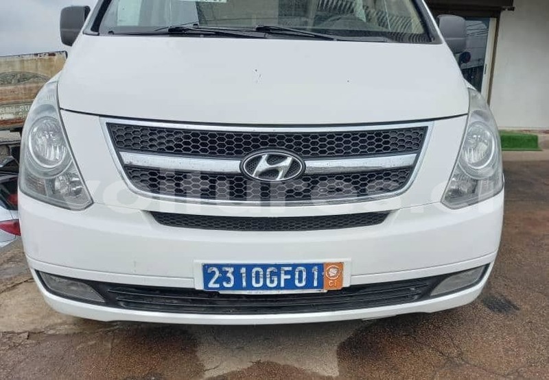 Big with watermark hyundai h1 abidjan abidjan 14314