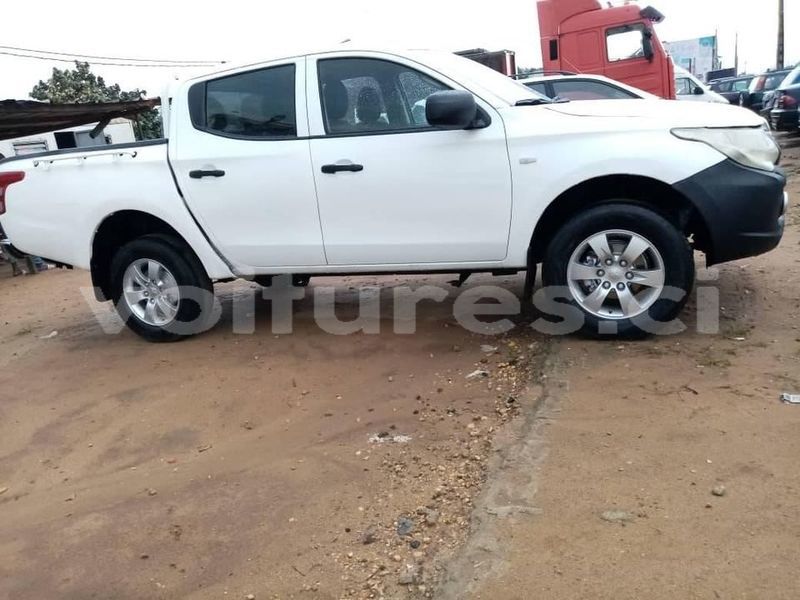 Big with watermark mitsubishi l200 abidjan abidjan 14513