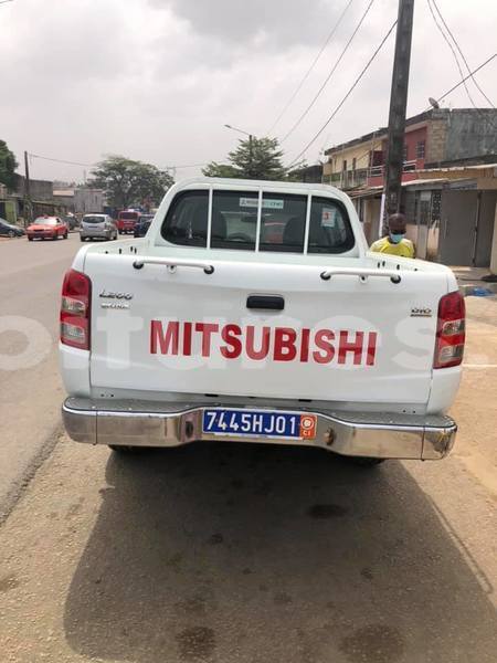 Big with watermark mitsubishi l200 abidjan abidjan 14713