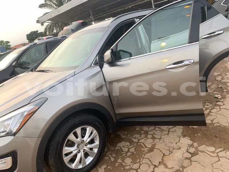 Big with watermark hyundai santa fe abidjan abidjan 15032