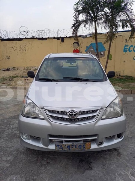 Big with watermark toyota avanza abidjan abidjan 15420