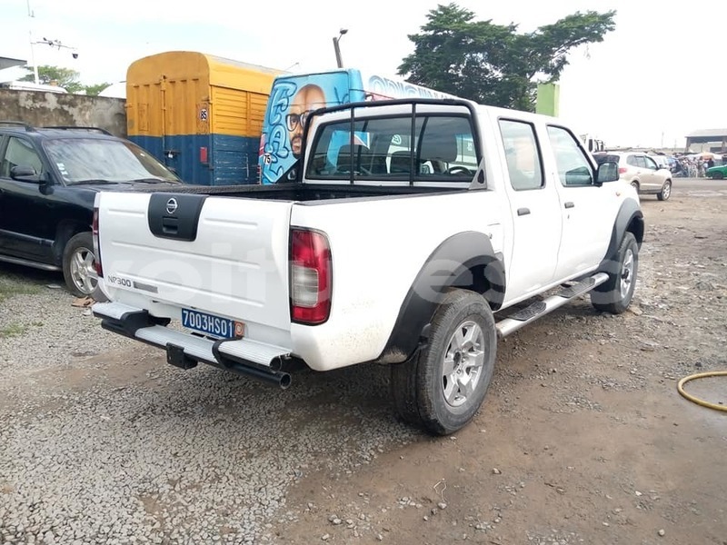 Big with watermark nissan hardbody abidjan abidjan 16530