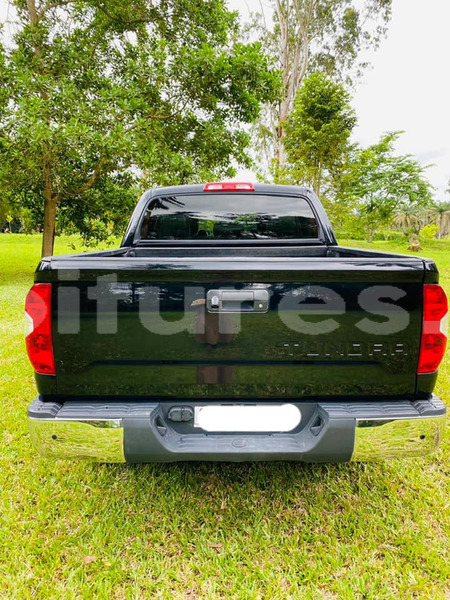 Big with watermark toyota tundra abidjan abidjan 16614