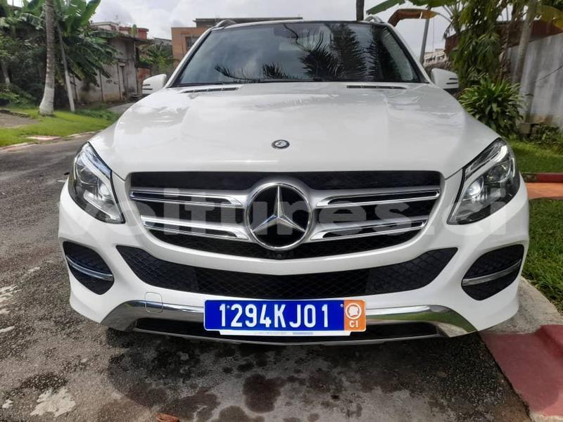 Big with watermark mercedes viano abidjan abidjan 16742