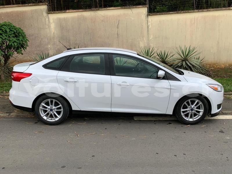 Big with watermark ford focus abidjan abidjan 17037