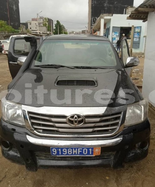 Big with watermark toyota hilux abidjan abidjan 17044