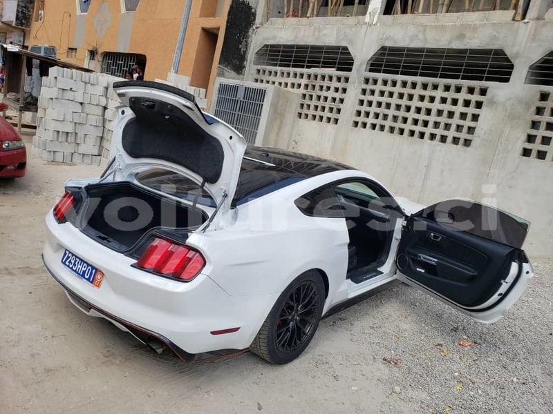 Big with watermark ford mustang abidjan abidjan 17047