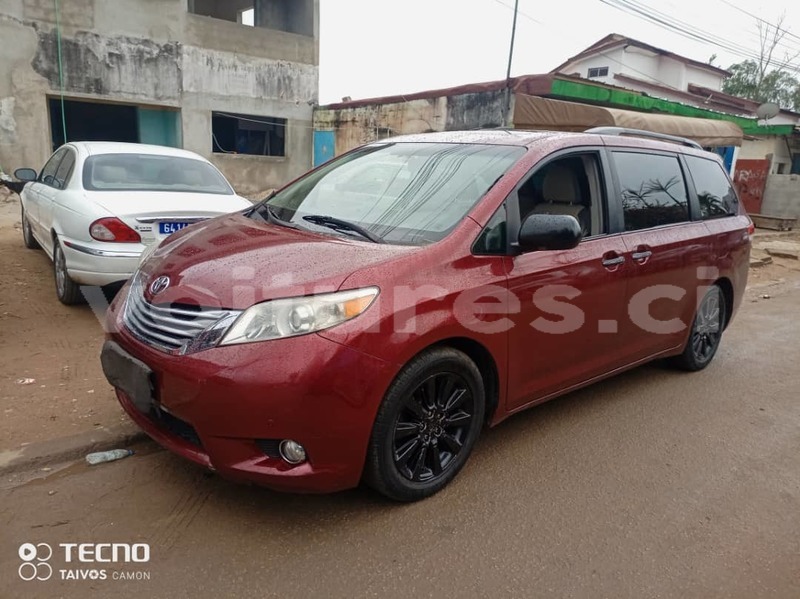 Big with watermark toyota sienna abidjan abidjan 18481