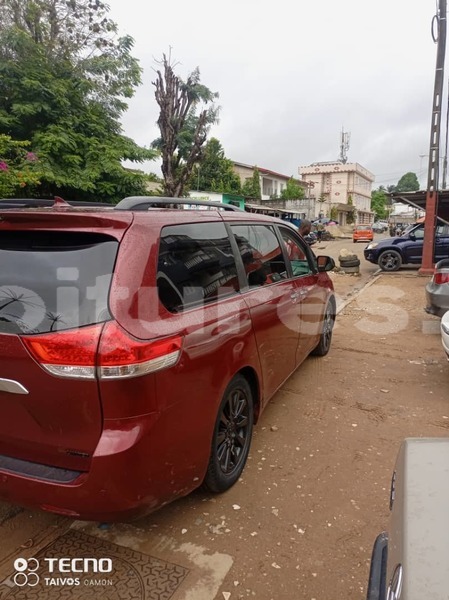 Big with watermark toyota sienna abidjan abidjan 18481