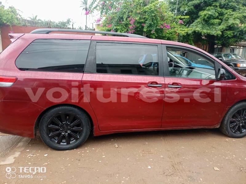 Big with watermark toyota sienna abidjan abidjan 18481