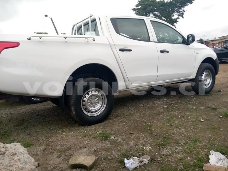 Big with watermark mitsubishi l200 abidjan abidjan 18836