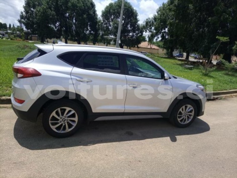 Big with watermark hyundai tucson abidjan abidjan 19002