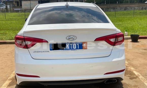 Buy Used Hyundai Sonata White Car in Abidjan in Abidjan