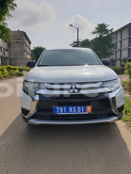 Big with watermark mitsubishi outlander abidjan abidjan 21398