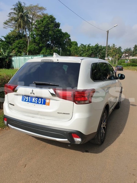 Big with watermark mitsubishi outlander abidjan abidjan 21398