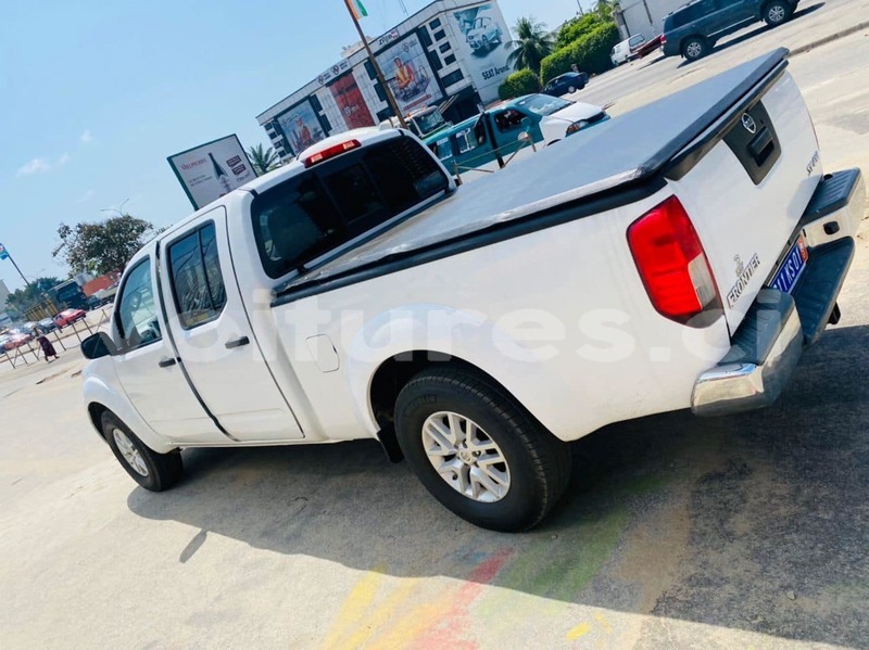 Big with watermark nissan frontier abidjan abidjan 22576