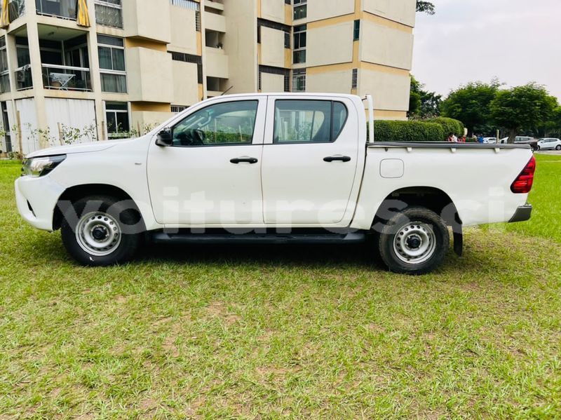 Big with watermark toyota hilux abidjan abidjan 23485