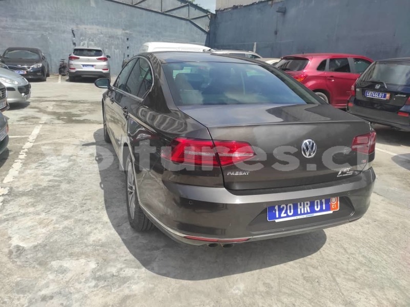 Big with watermark volkswagen passat abidjan abidjan 23714