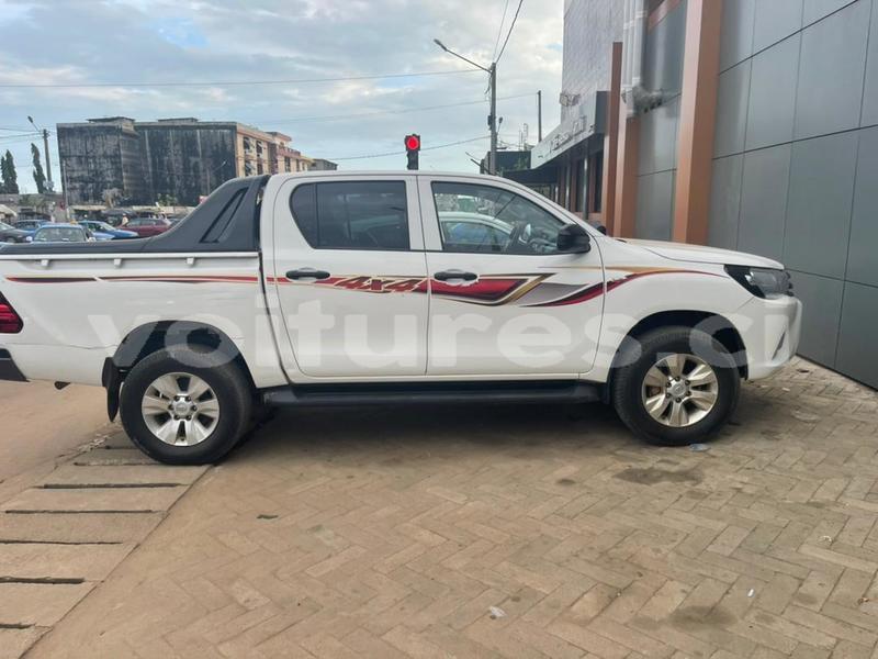 Big with watermark toyota hilux abidjan abidjan 23760