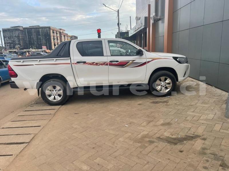 Big with watermark toyota hilux abidjan abidjan 23760