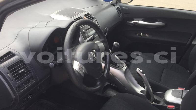 Big with watermark toyota auris abidjan abidjan 24023