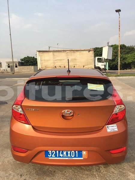 Big with watermark hyundai accent abidjan abidjan 26102