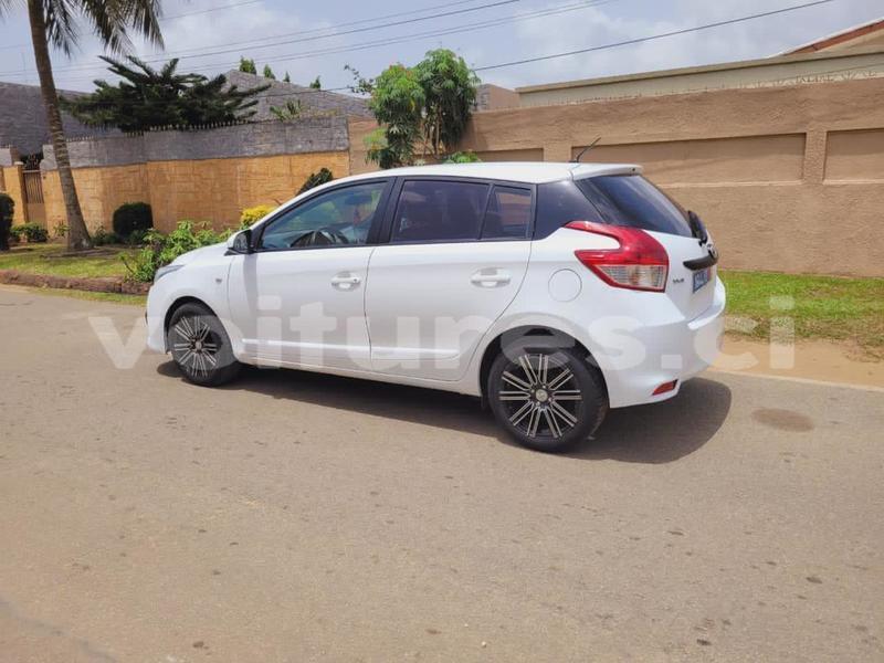 Big with watermark toyota yaris abidjan abidjan 27265