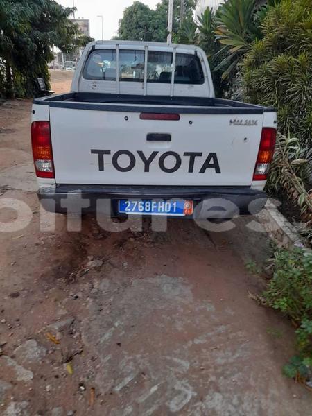 Big with watermark toyota hilux abidjan abidjan 27450