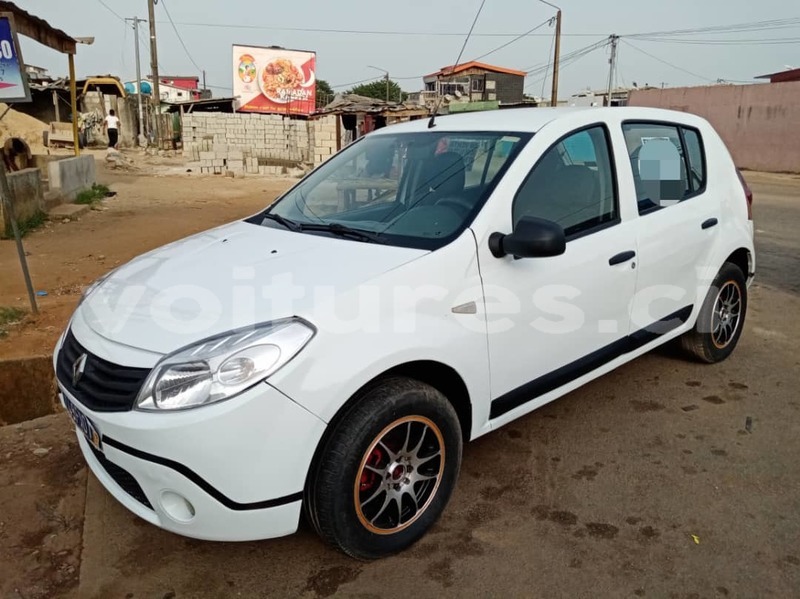 Big with watermark renault sandero abidjan abidjan 28160