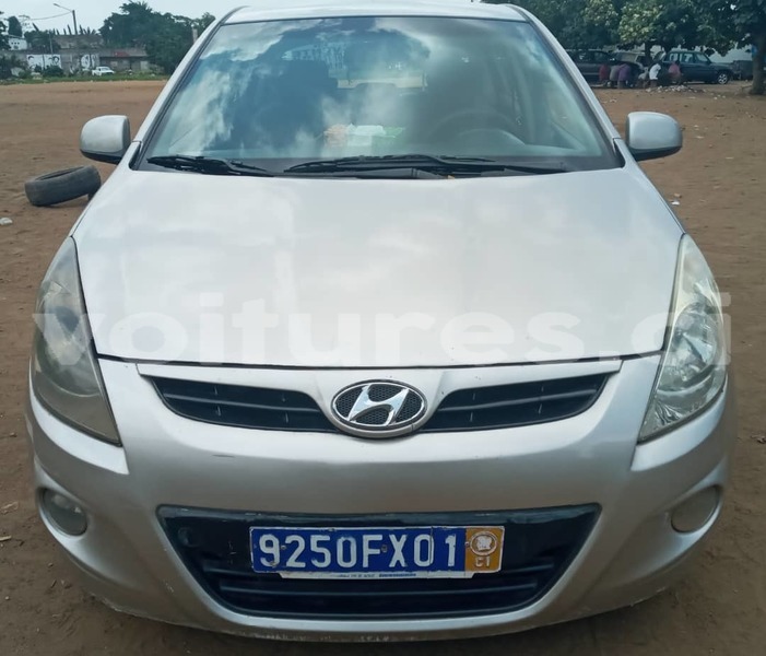 Big with watermark hyundai i20 abidjan abidjan 28299