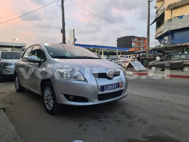 Big with watermark toyota auris abidjan abidjan 28902