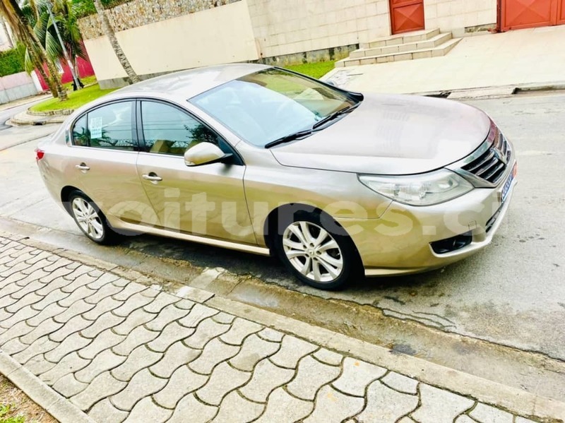 Big with watermark renault latitude abidjan abidjan 29344