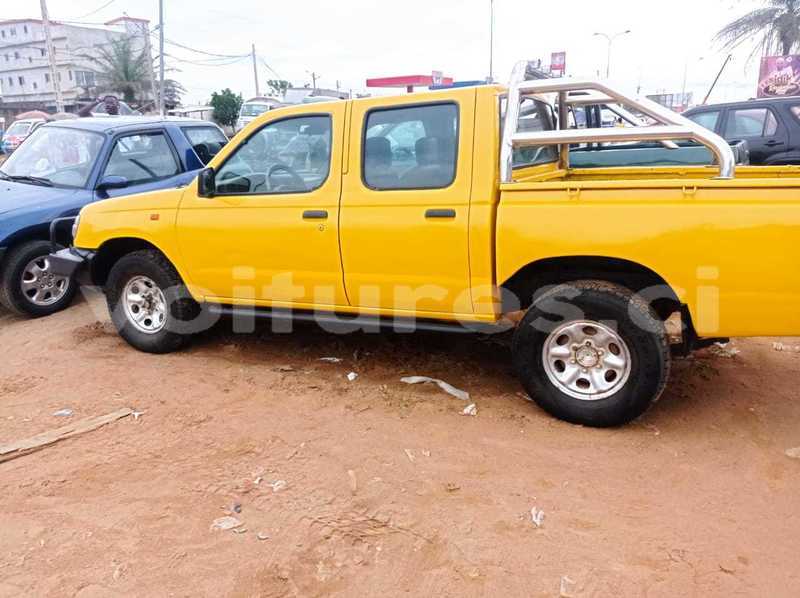 Big with watermark nissan hardbody abidjan abidjan 30010