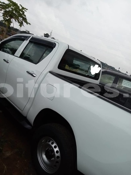 Big with watermark toyota hilux abidjan abidjan 30811