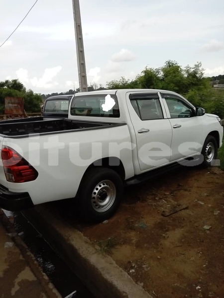 Big with watermark toyota hilux abidjan abidjan 30811