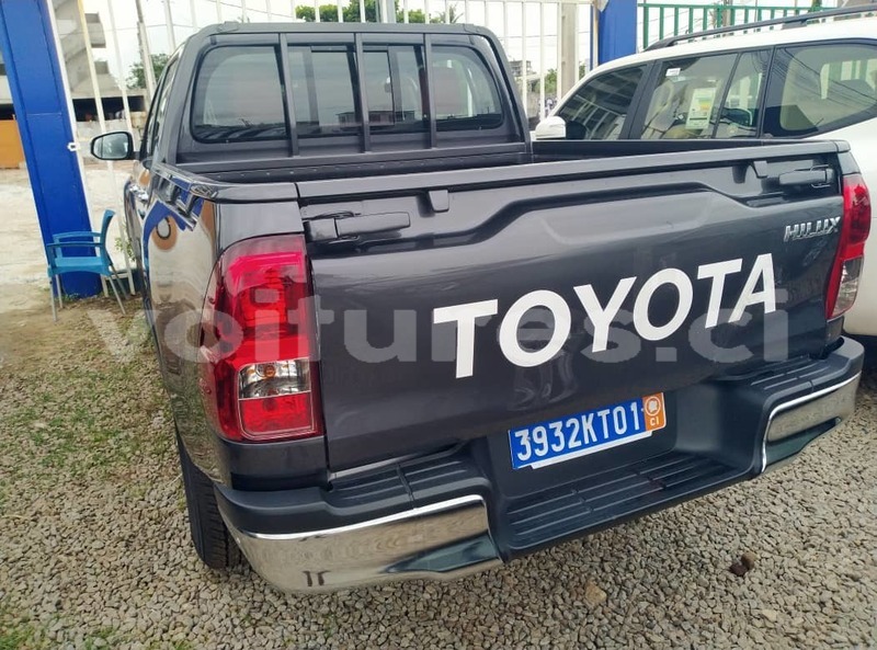 Big with watermark toyota hilux abidjan abidjan 31279