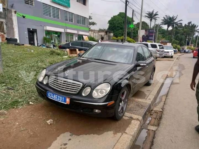 Big with watermark mercedes benz e class abidjan abidjan 31518