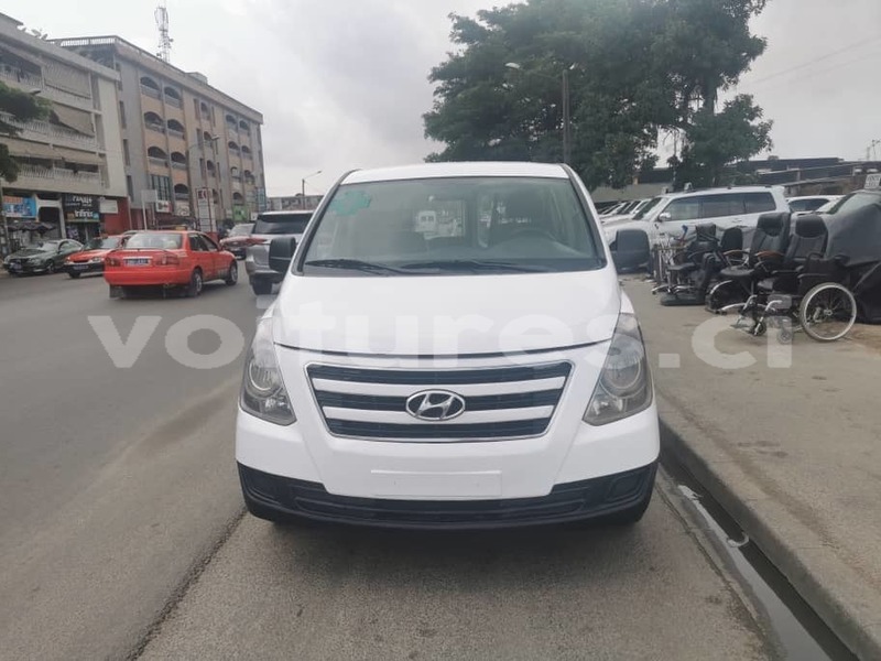 Big with watermark hyundai h1 abidjan abidjan 32396