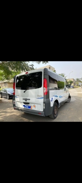 Big with watermark renault trafic abidjan abidjan 32948