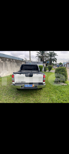 Big with watermark nissan hardbody abidjan abidjan 35956