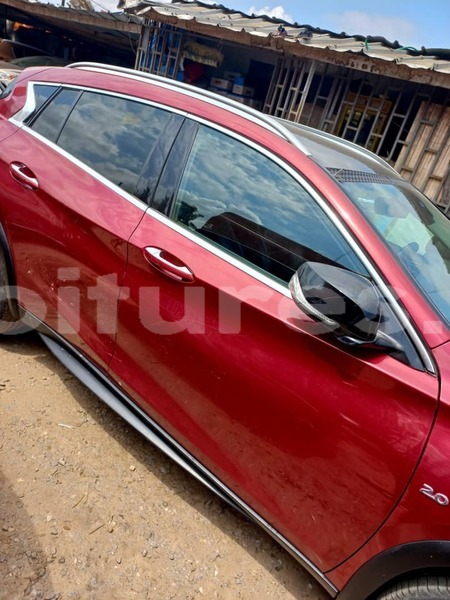 Big with watermark infiniti qx30 abidjan abidjan 36415