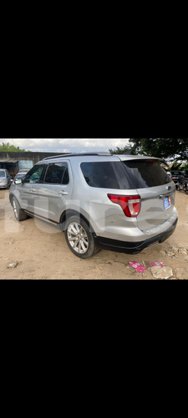 Big with watermark ford explorer abidjan abidjan 36680