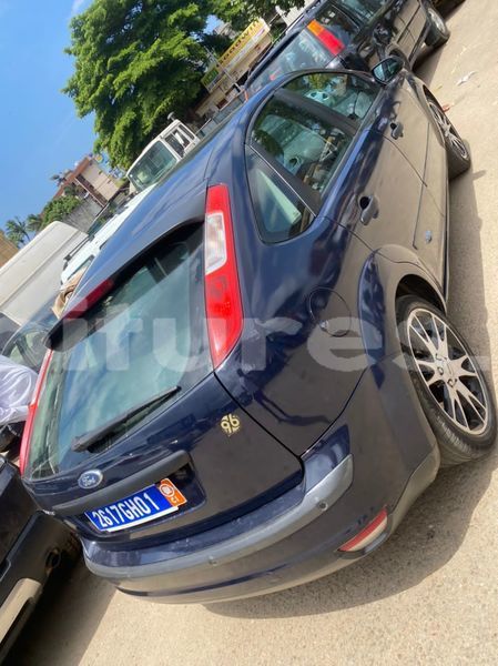 Big with watermark ford focus north america abidjan abidjan 37003